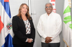 RITA-MENA-Rolando-M-Guzman